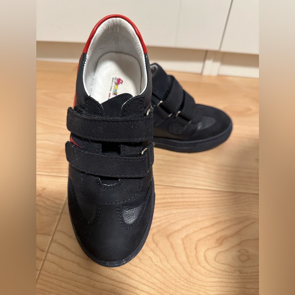 Orthopedic shoe